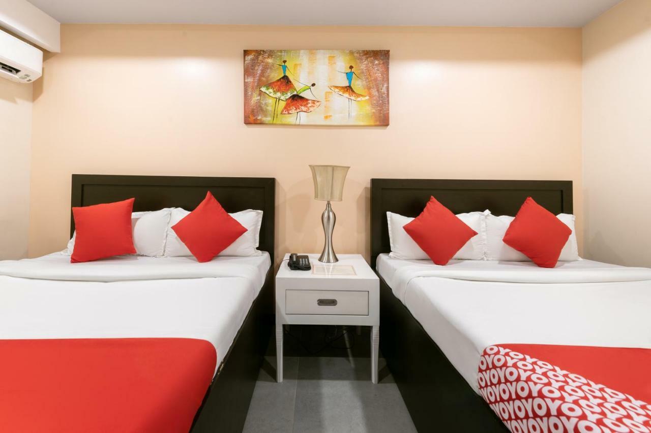Oyo 171 Amore Hotel Muntinlupa City Exterior foto